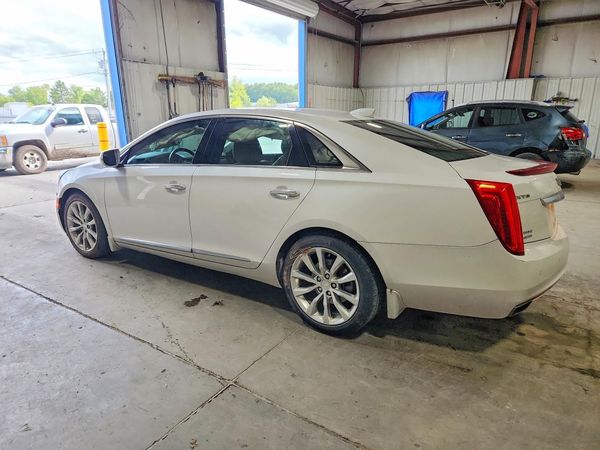 2017 CADILLAC XTS Luxury