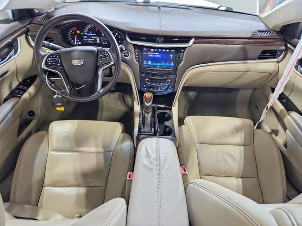 2017 CADILLAC XTS Luxury
