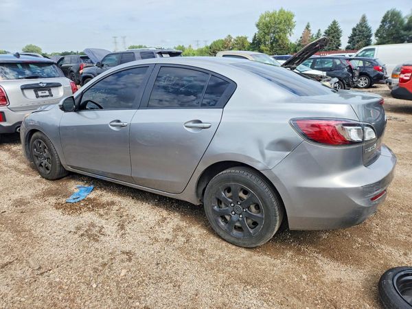 2013 MAZDA 3