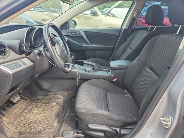2013 MAZDA 3
