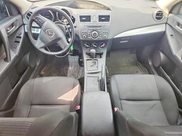 2013 MAZDA 3