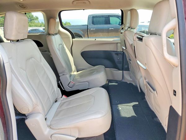 2017 CHRYSLER PACIFICA