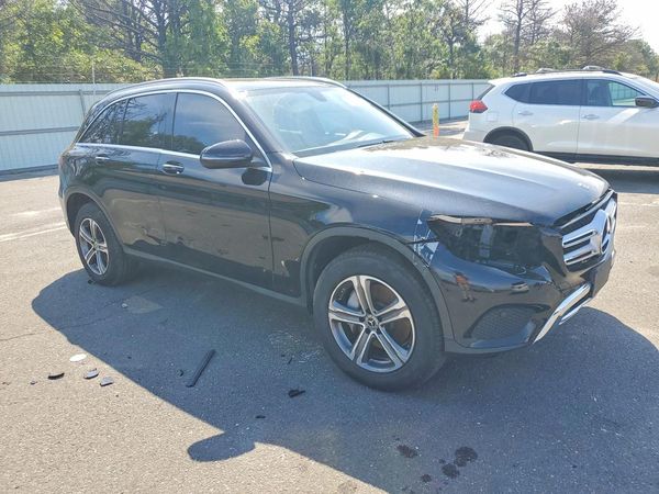 2019 MERCEDES-BENZ GLC