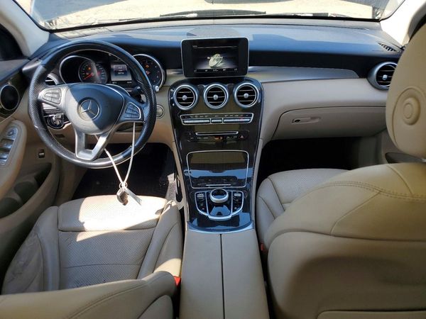 2019 MERCEDES-BENZ GLC