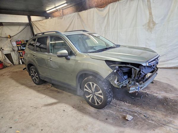 2021 SUBARU FORESTER Limited