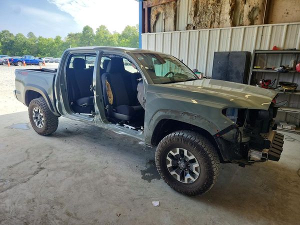 2023 TOYOTA TACOMA SR5