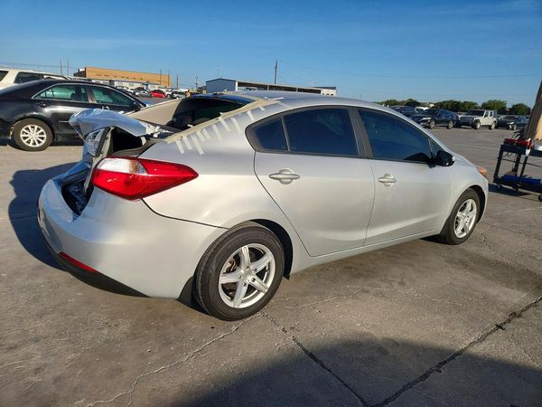 2016 KIA FORTE GL (Middle-Low Grade)