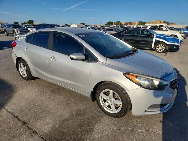 2016 KIA FORTE GL (Middle-Low Grade)