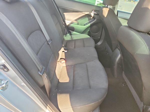 2016 KIA FORTE GL (Middle-Low Grade)