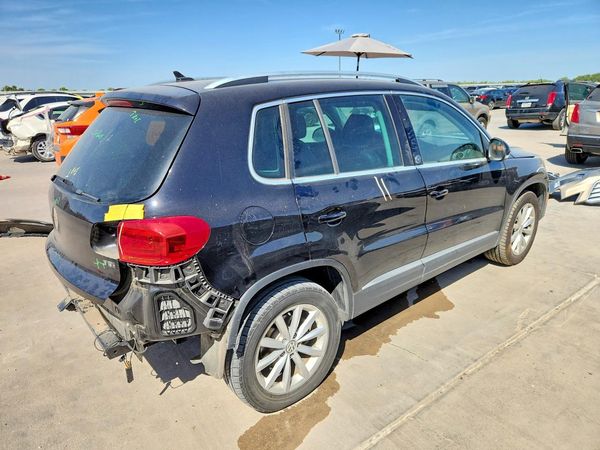 2017 VOLKSWAGEN TIGUAN Wolfsburg