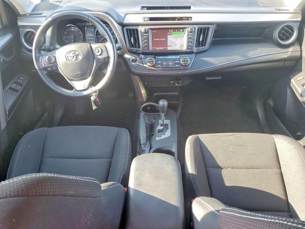 2018 TOYOTA RAV4 Adventure/XLE