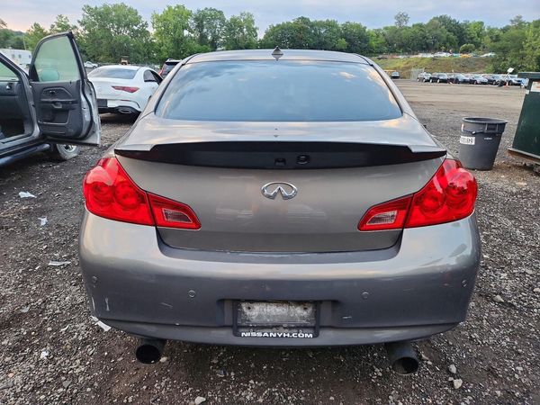 2013 INFINITI G37