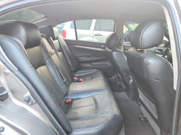 2013 INFINITI G37
