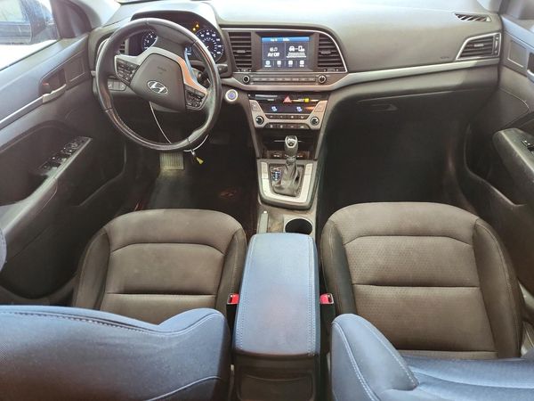 2017 HYUNDAI ELANTRA