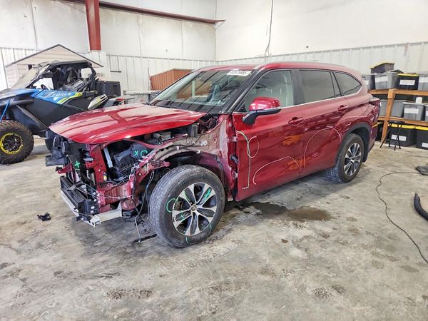 2025 TOYOTA HIGHLANDER — DSFA — Front 3/4