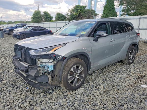 2021 TOYOTA HIGHLANDER