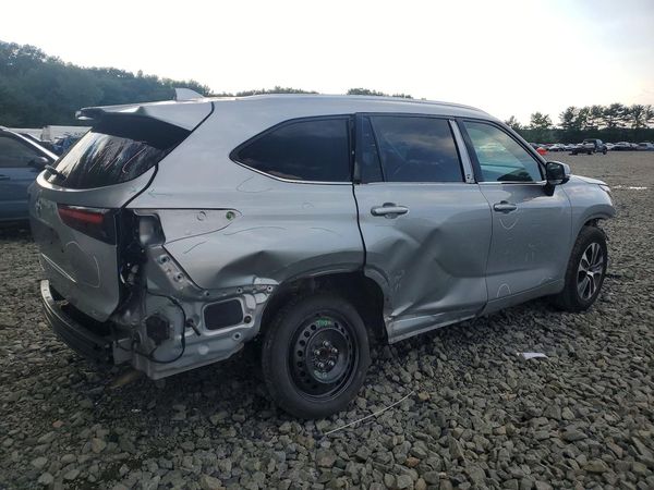2021 TOYOTA HIGHLANDER