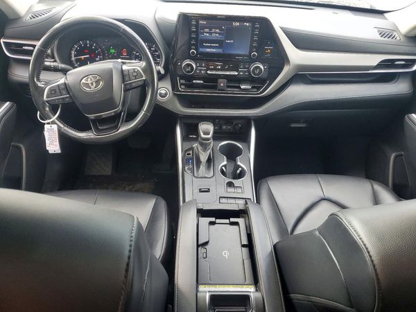 2021 TOYOTA HIGHLANDER