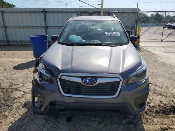 2021 SUBARU FORESTER Base