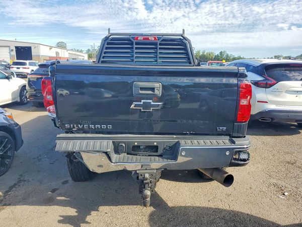 2018 CHEVROLET SILVERADO LTZ — DIRR