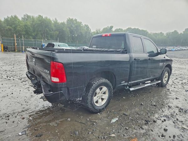 2016 RAM 1500 ST