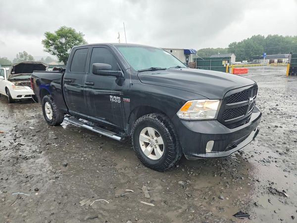 2016 RAM 1500 ST