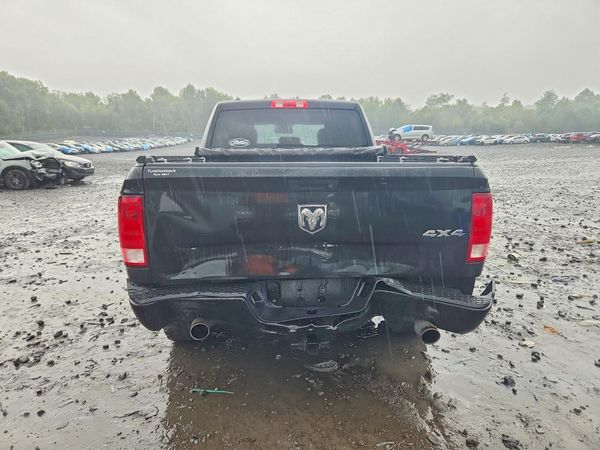 2016 RAM 1500 ST