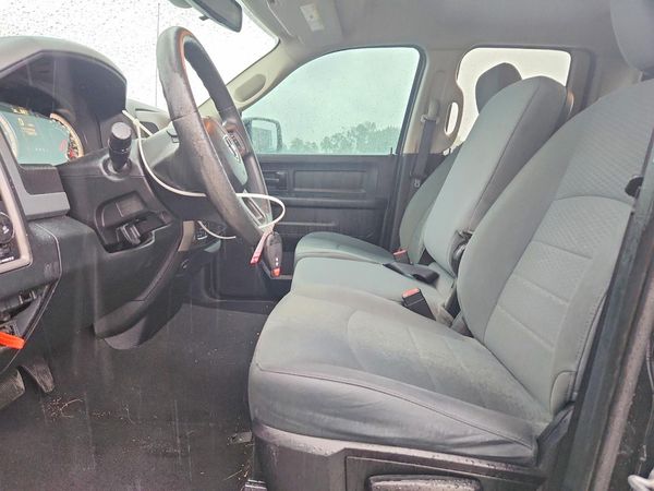2016 RAM 1500 ST