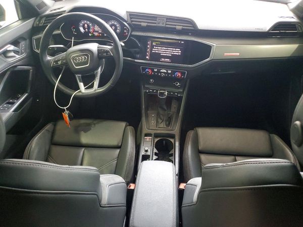 2021 AUDI Q3