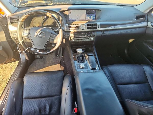 2013 LEXUS LS 460