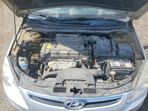 2012 HYUNDAI ELANTRA GL