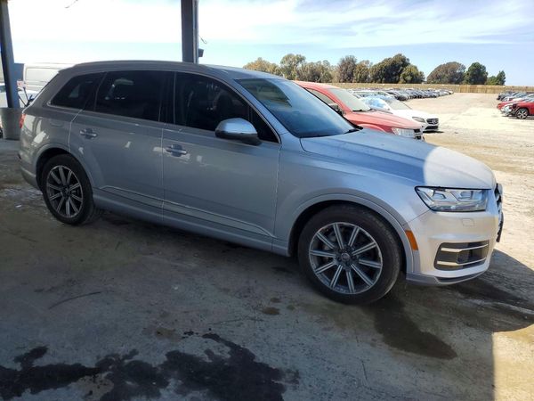 2017 AUDI Q7 quattro Prestige