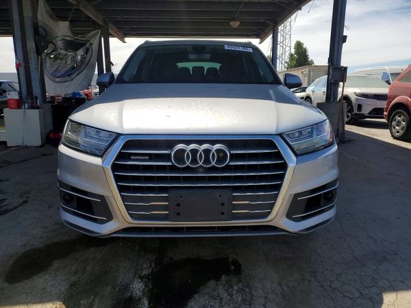 2017 AUDI Q7 quattro Prestige