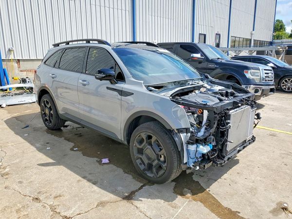 2025 KIA SORENTO