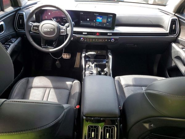 2025 KIA SORENTO