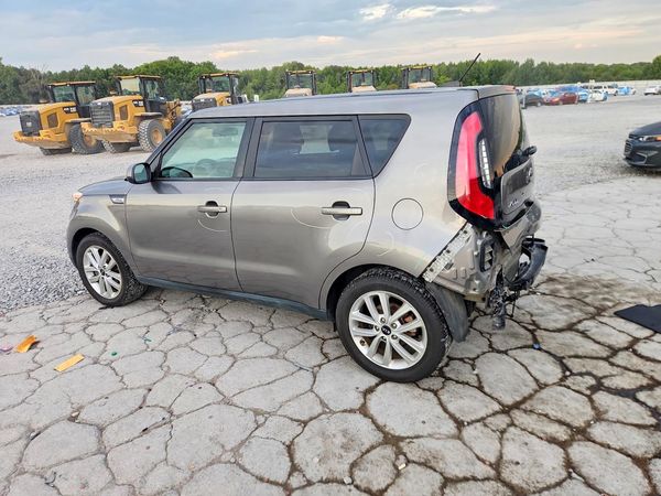 2019 KIA SOUL