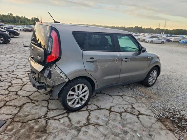 2019 KIA SOUL