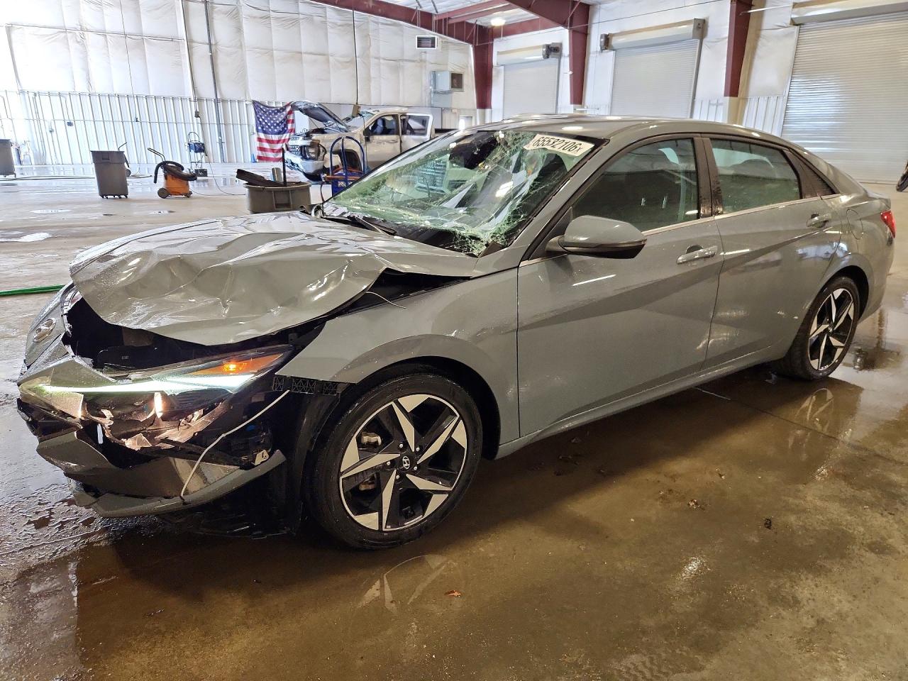 2022 HYUNDAI ELANTRA