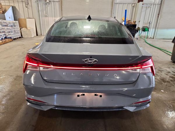 2022 HYUNDAI ELANTRA