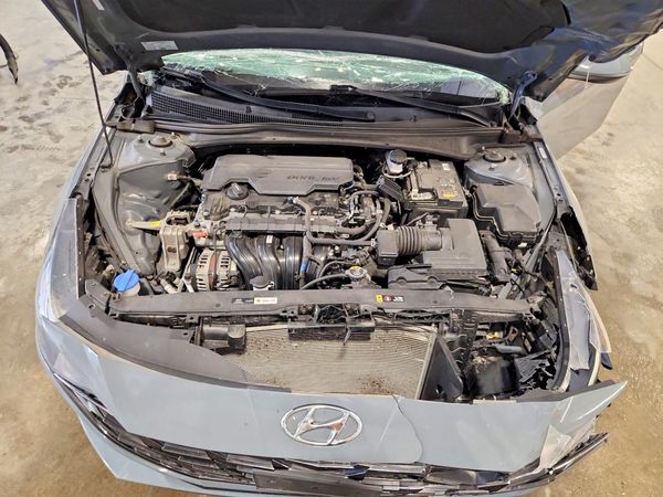 2022 HYUNDAI ELANTRA