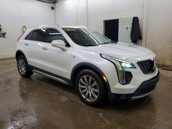 2019 CADILLAC XT4 Premium Luxury