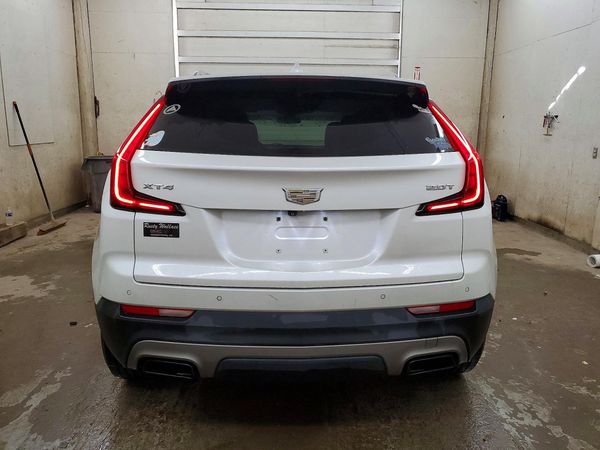 2019 CADILLAC XT4 Premium Luxury
