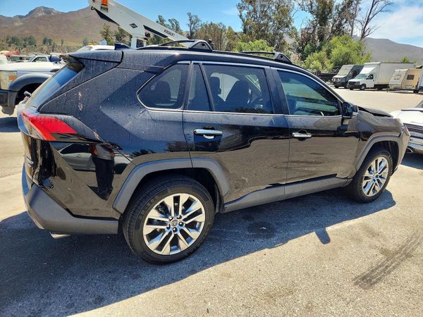 2019 TOYOTA RAV4 Limited