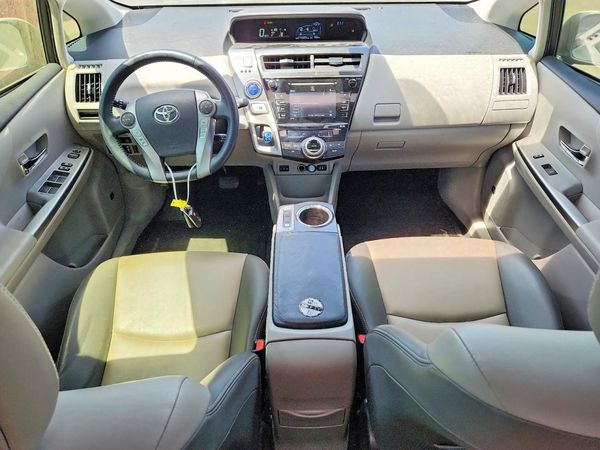 2015 TOYOTA PRIUS