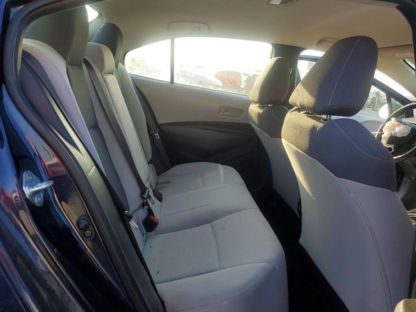 2022 TOYOTA COROLLA