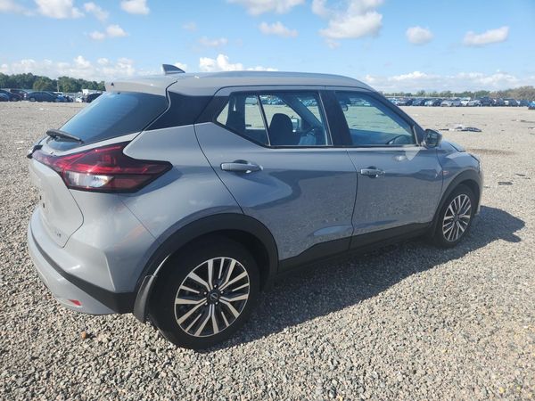2024 NISSAN KICKS