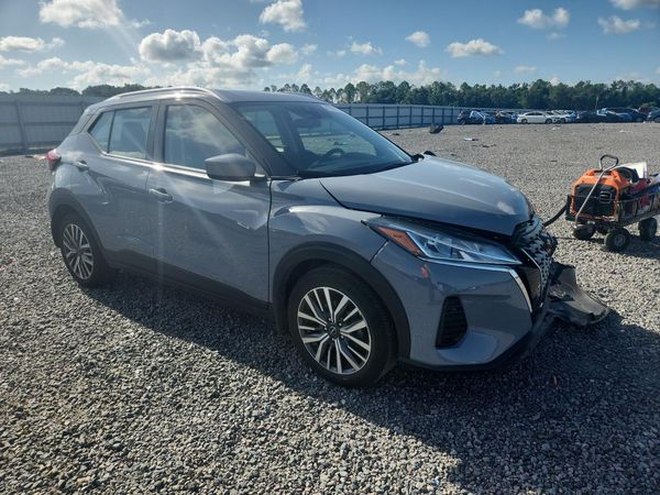 2024 NISSAN KICKS