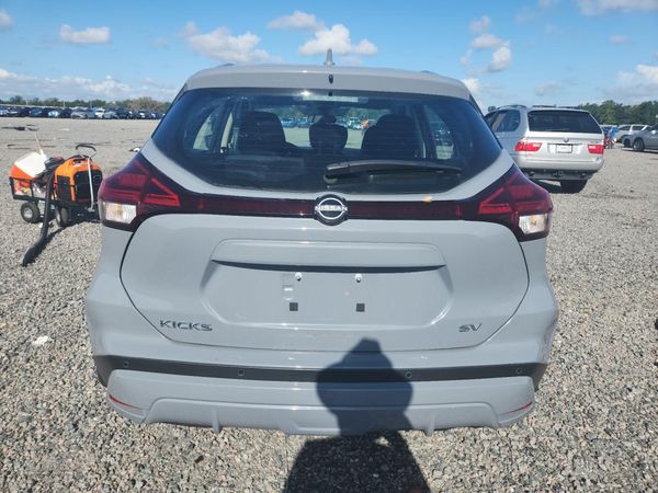 2024 NISSAN KICKS