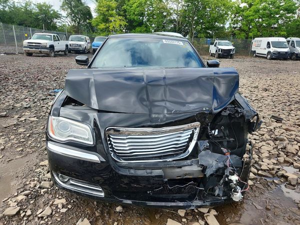 2013 CHRYSLER 300