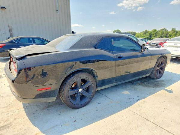 2016 DODGE CHALLENGER SXT